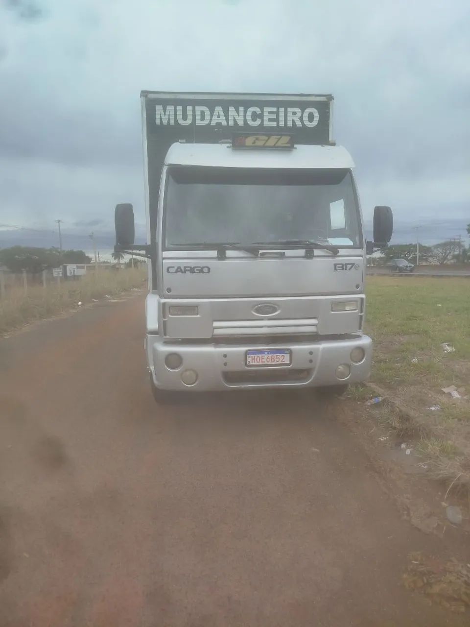 Caminhão toco bau