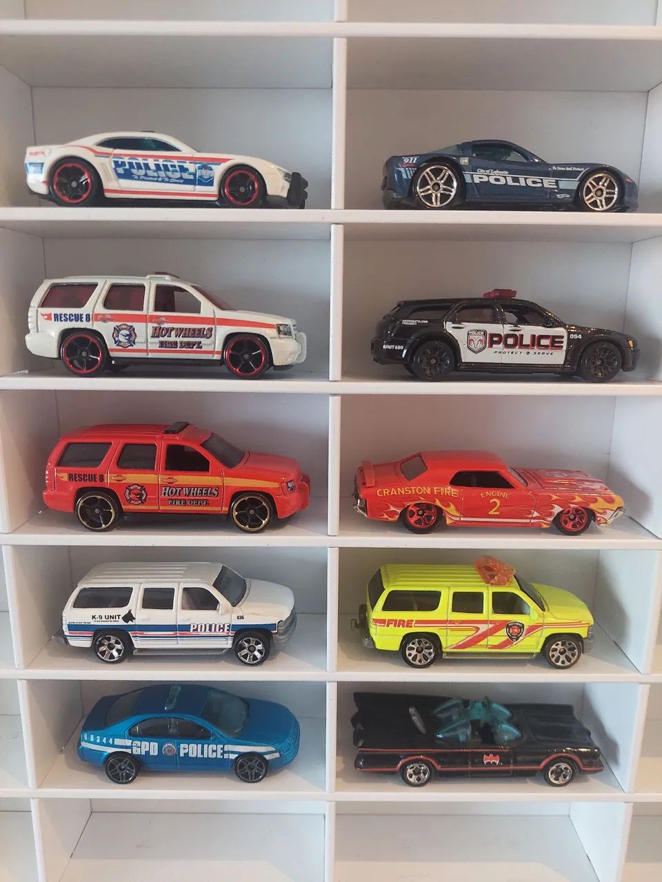 Hot Wheels e Matchbox - Viaturas diversas 