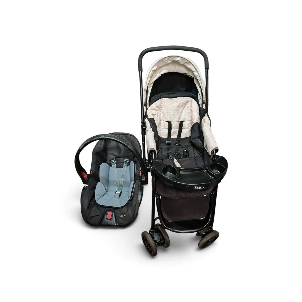 Carrinho e bebe conforto 