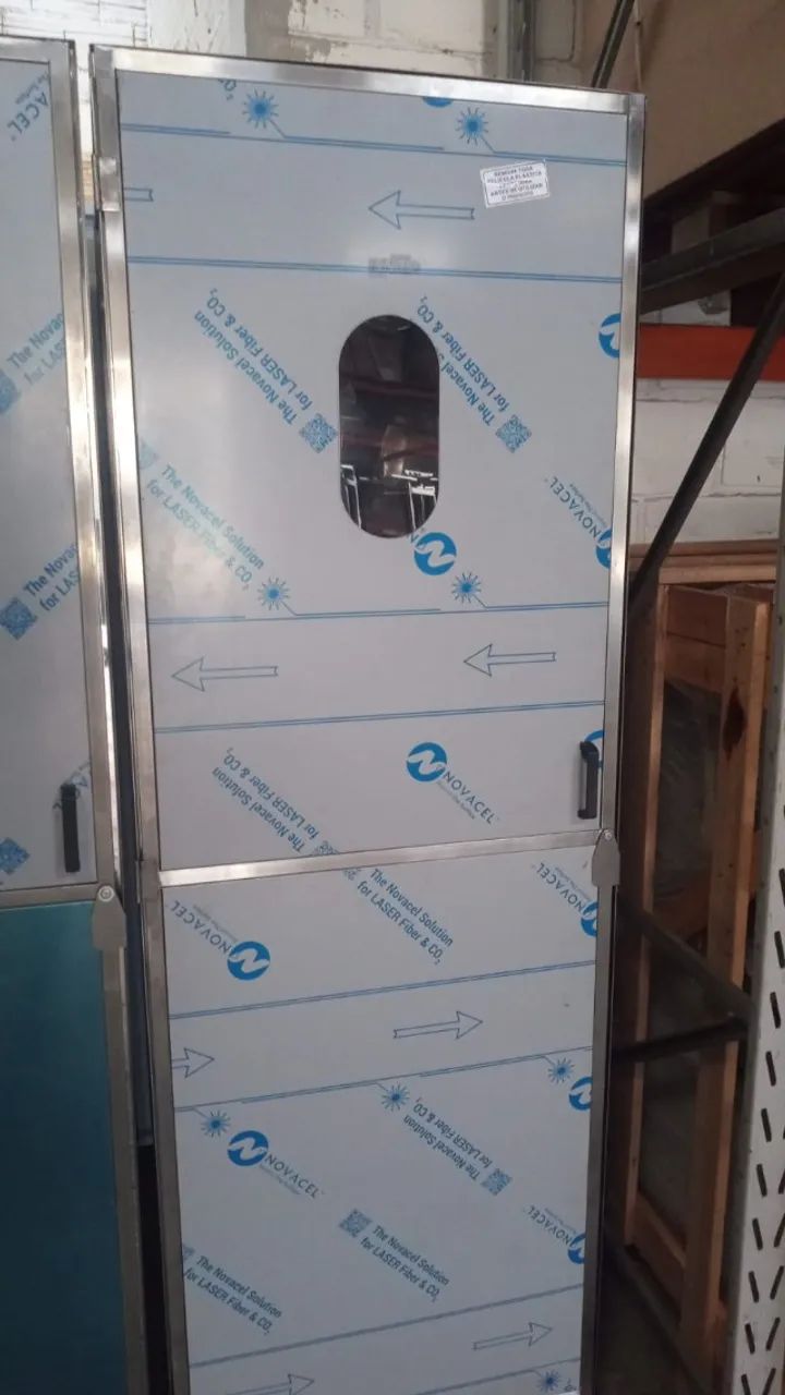 Armário inox Para 20 Assadeiras De Pão 58x70 Innal