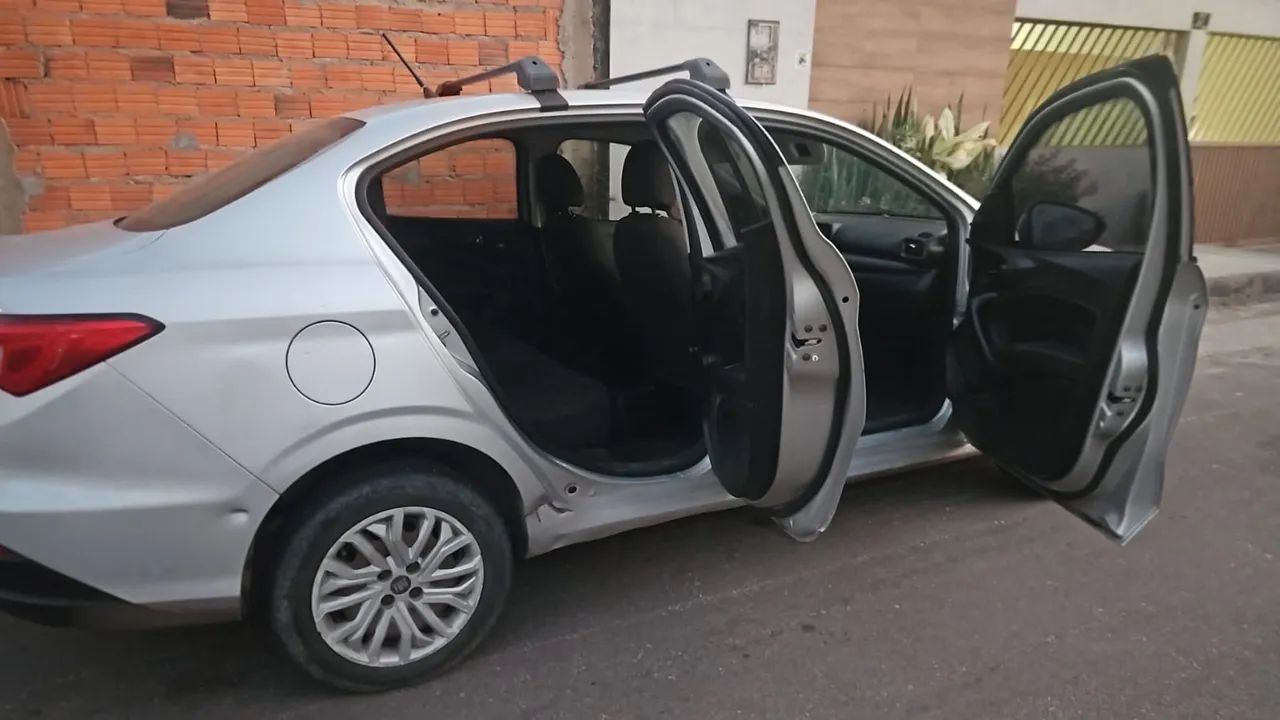 Fiat Cronos 1.3 8V Flex 2022 - Foto 4