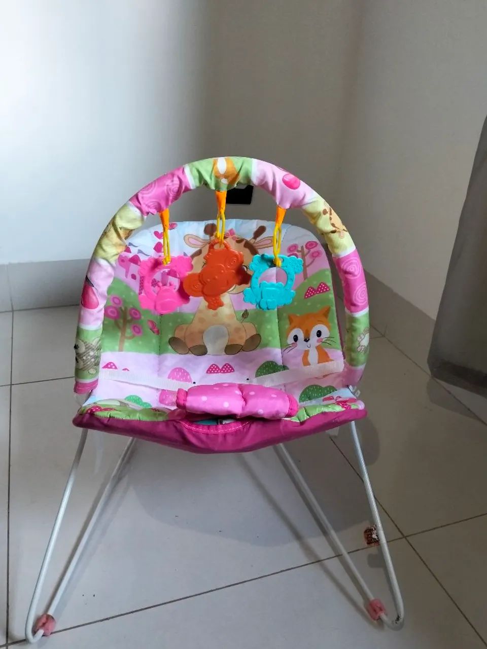 Cadeirinha balanço super conservada  - Foto 3