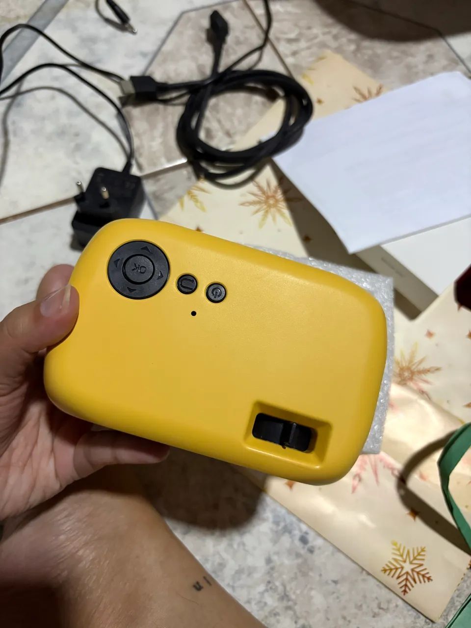 Mini projetor , portátil e prático  - Foto 3