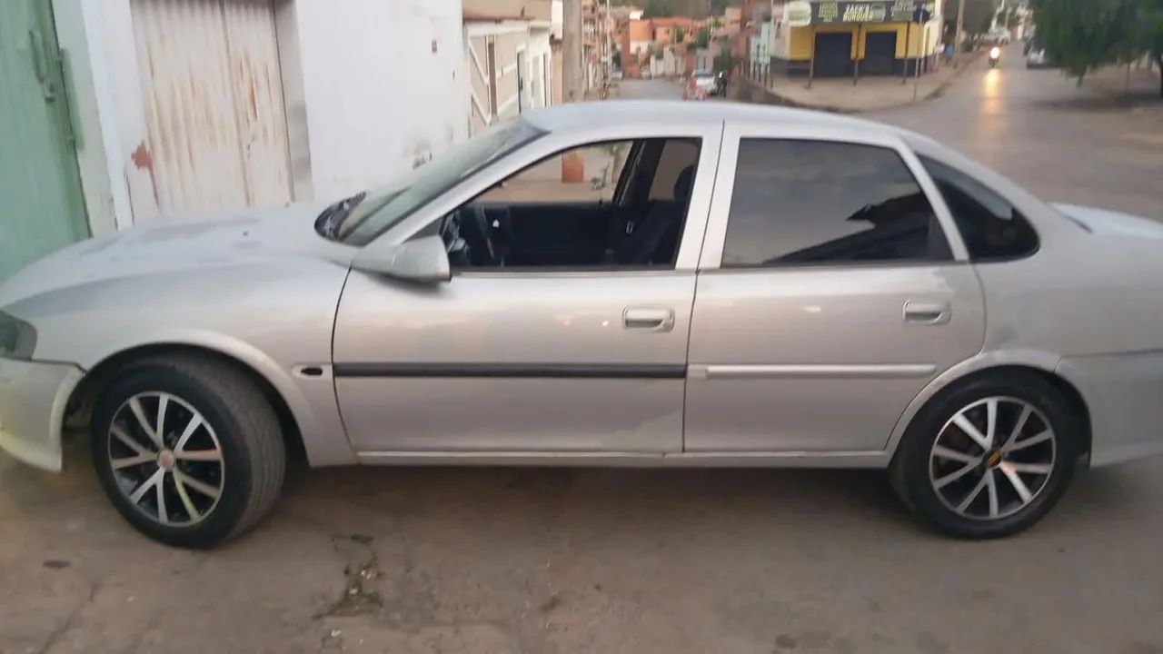 Chevrolet Vectra GLS/ CHALLENGE 2.2 MPFI 16V 2000