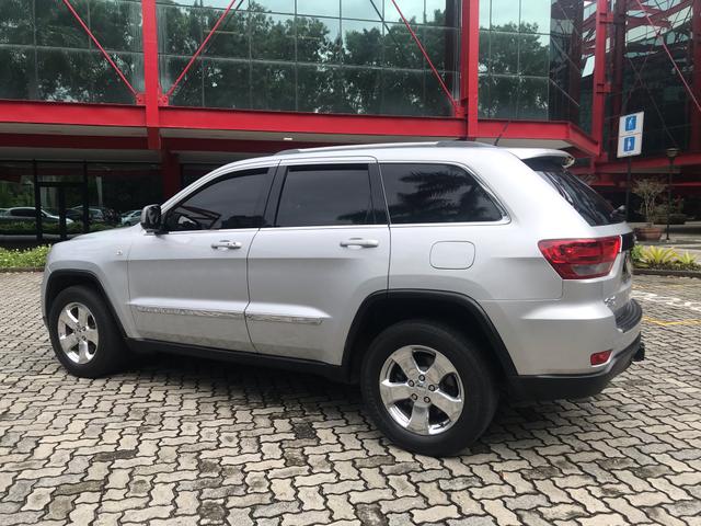 Jeep Grand Cherokee Laredo 3.6 v6 4x4 automática tiptronic completa 2011 - Foto 5