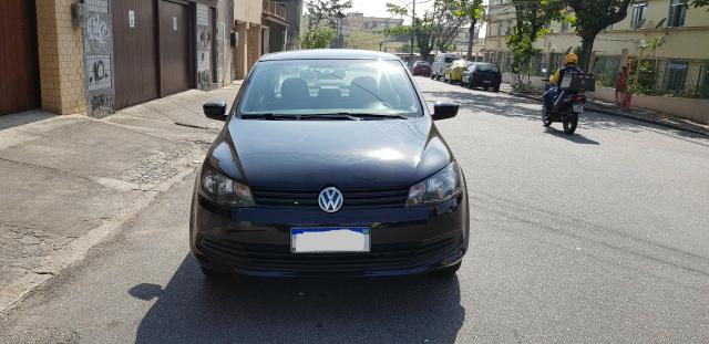 Voyage 1.6 completo gnv 2015