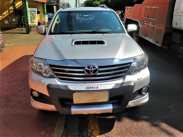 Toyota SW4 7L 2013 SRV 4X4 AUT.TB.Diesel $74.900+48X$.$ - Foto 5
