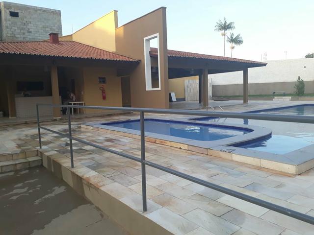 Apartamento BOM e BARATO com ÁREA DE LAZER. Aproveite! Saiba mais - Foto 2