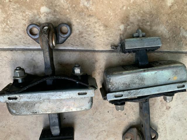 Limitador porta dianteira ford transit original cada 90 reais - Foto 3