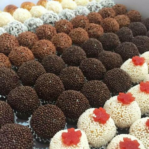 Brigadeiros Gourmet 39,90 o cento - Foto 2
