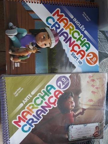 Livros segundo no e terceiro ano CCM