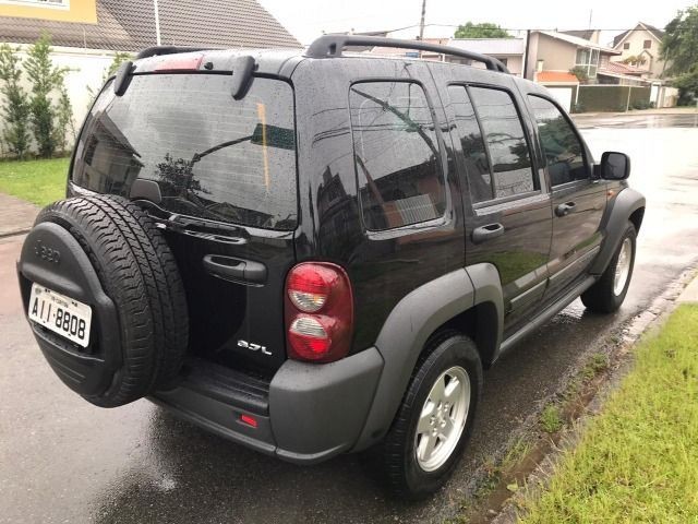 Jeep Cherokee sport v6 2007 - Foto 5