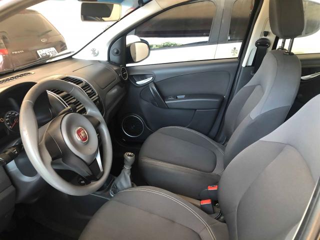GRAND SIENA 2014/2015 1.4 MPI ATTRACTIVE 8V FLEX 4P MANUAL - Foto 7