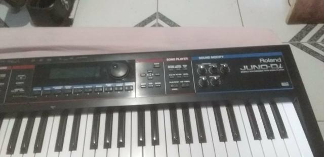 Teclado Roland Juno DI profissional