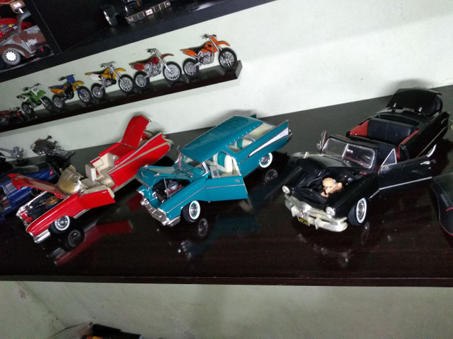 12 miniaturas na escala 1/18 - Foto 3
