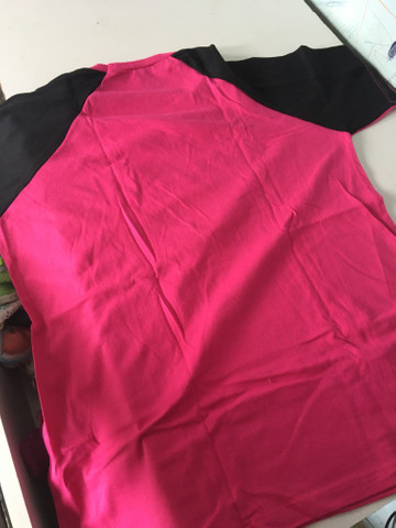 Vendo essa duas blusa uma e tamanho M e a outra é tamanho G - Foto 3