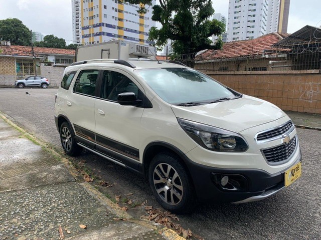 SPIN ACTIVE 1.8 AUTOMÁTICA 2015 CINCO LUGARES