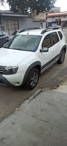 DUSTER DYNAMIQUE 2015 AUTOMÁTICA COMPLETA
