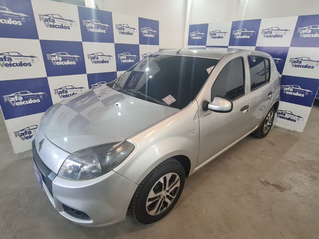 RENAULT SANDERO 1.6 2014-RAFA VEICULOS ENT. 1.000