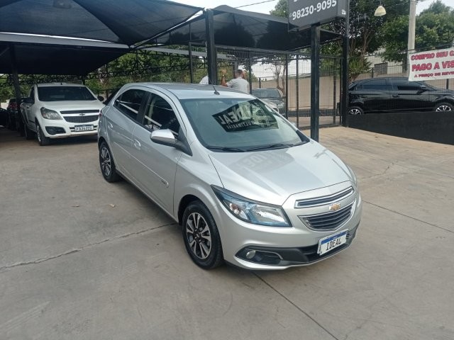 CHEVROLET ONIX 2014 1.4 MPFI LTZ 8V FLEX 4P MANUAL