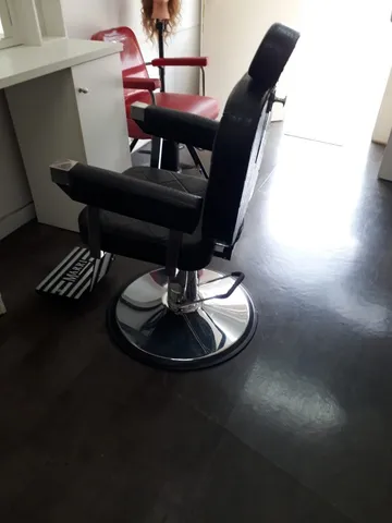 Cadeira barbearia infantil  +34 anúncios na OLX Brasil