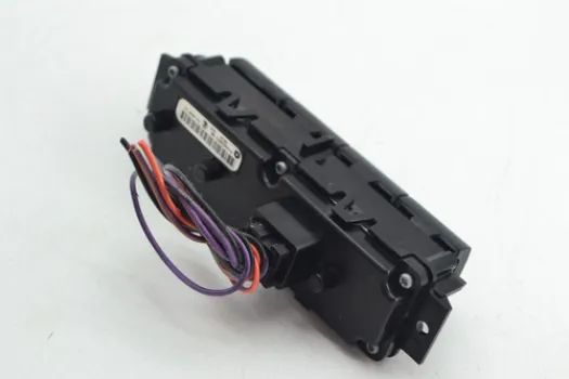 Botão Controle Porta Malas On Off Chrysler Town Country Orig - Foto 5