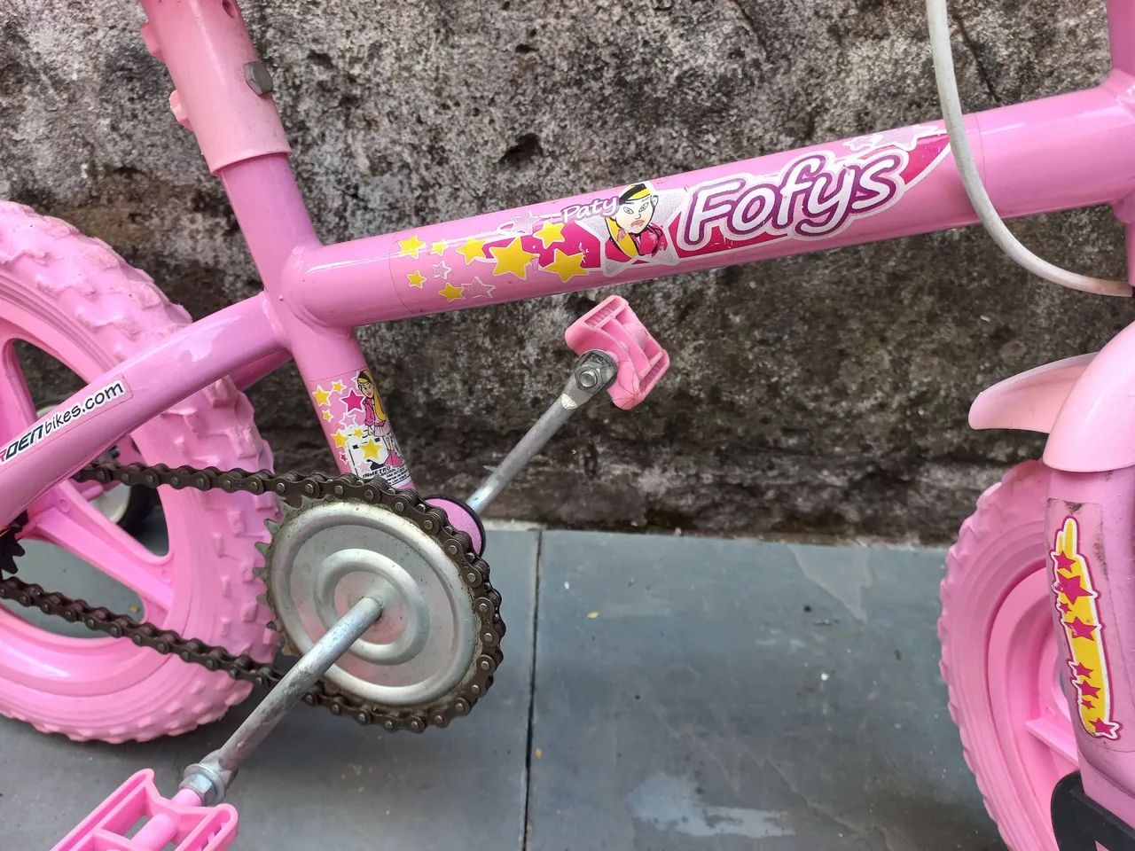 Bicicleta fofys aro 12 com rodinhas  - Foto 3