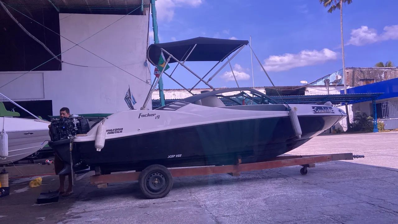 Vendo LANCHA FOCKER I9  - Foto 3