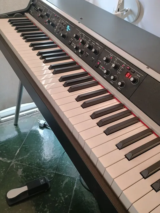 Piano Eletrétrico Viscount Legend 70s Compact