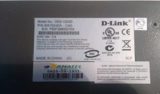  02 - Switch D-link 1024r 10/100-24 Portas e D-Link, Modelo DES-1024R - Foto 3