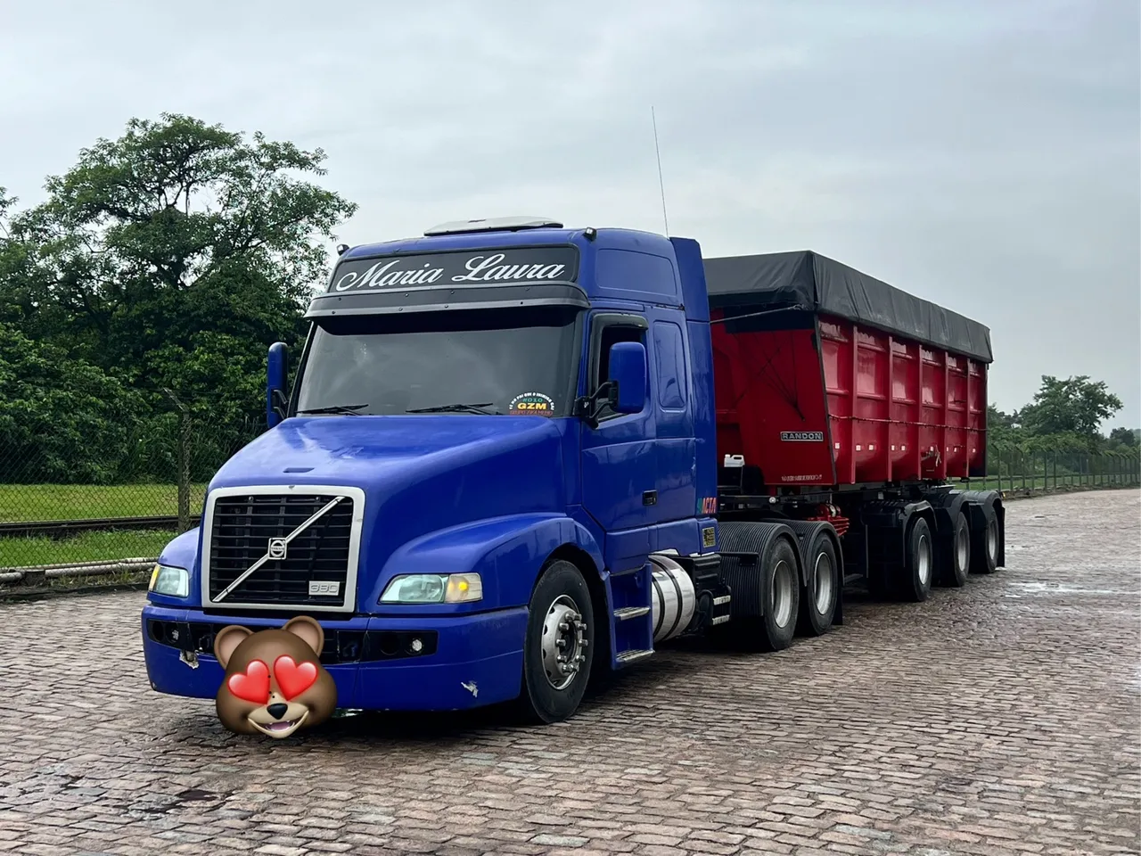 Caminhão Volvo NH380