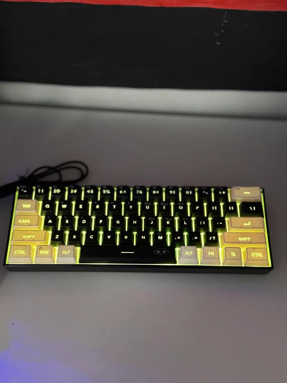 TECLADO RGB 60% - Foto 5