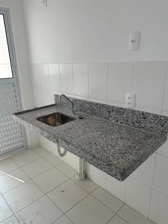 Bancada de Granito Branco Fortaleza com Cuba e Torneira Docol - Nova - Foto 2