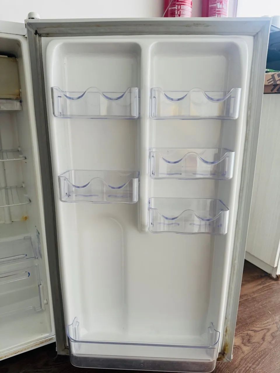 Frigobar Electrolux - Foto 4
