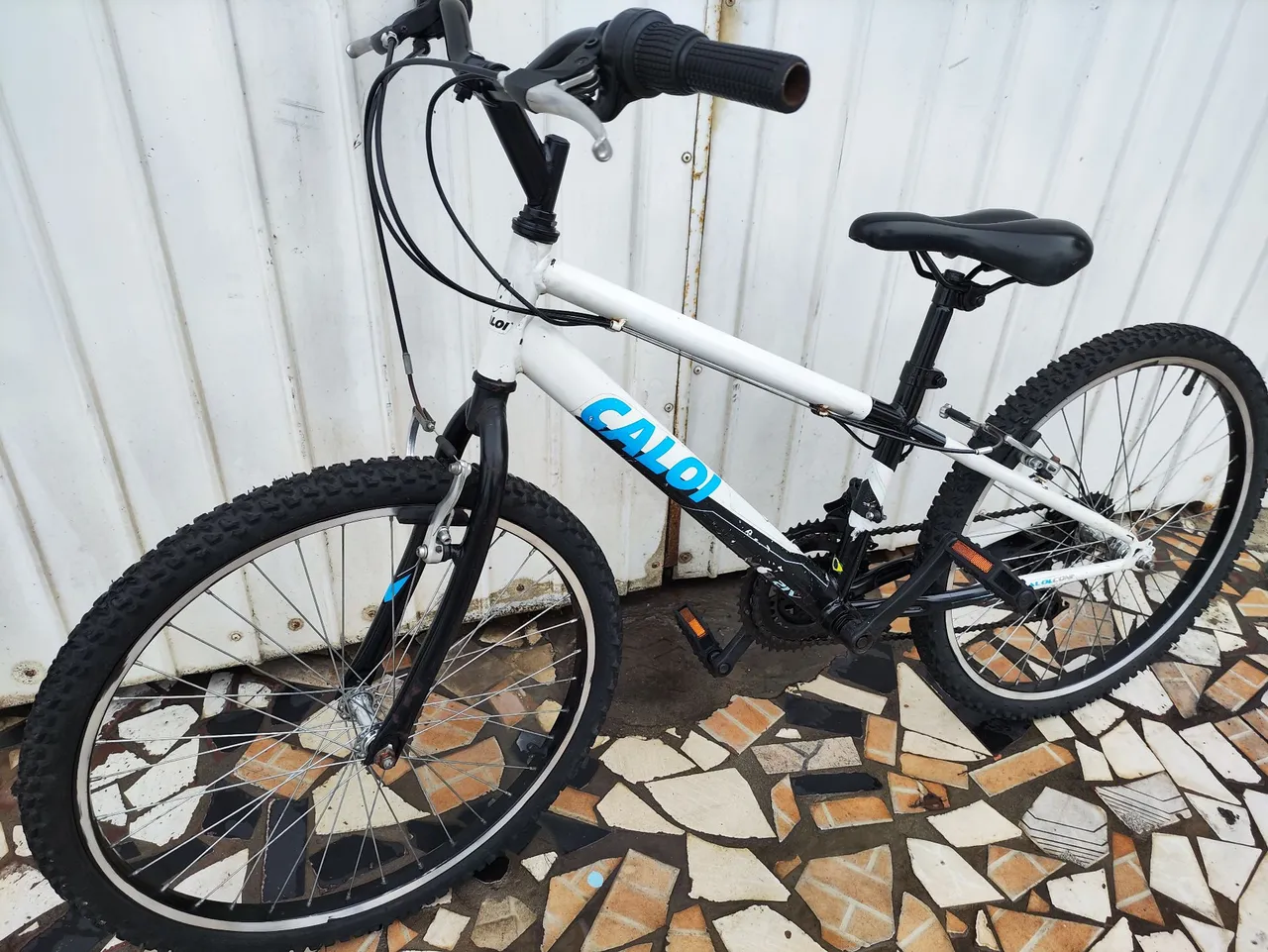 Bicicleta aro 24 Caloi Max MTB! 21v Freios V-brake!