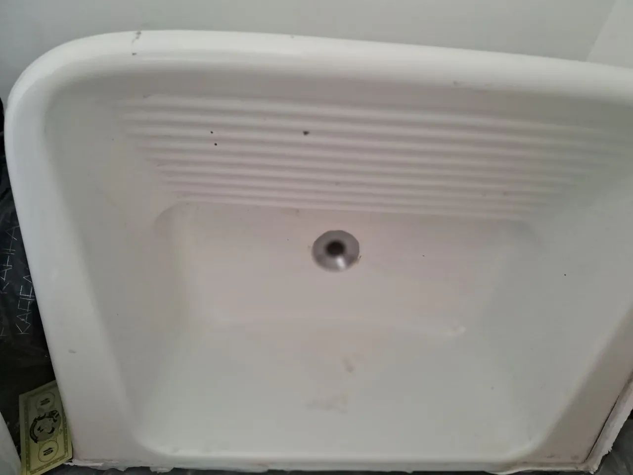 Pia de banheiro  , pia de cozinha , tanque para lavanderia novos  na cor branco 100 reais  - Foto 5
