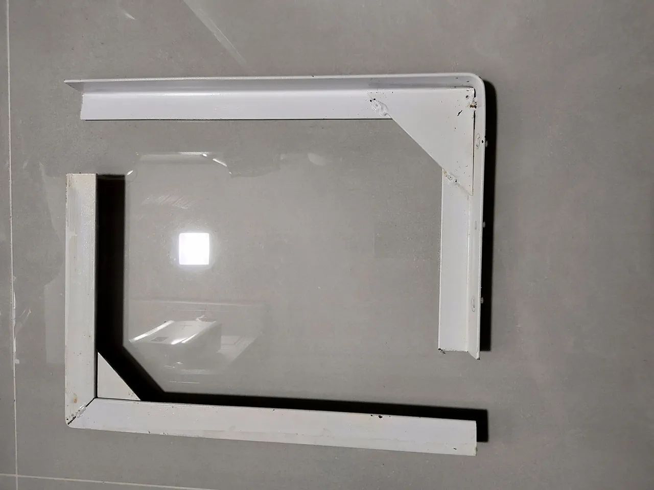 Mão francesa 40x26,  4 parafusos com bucha 