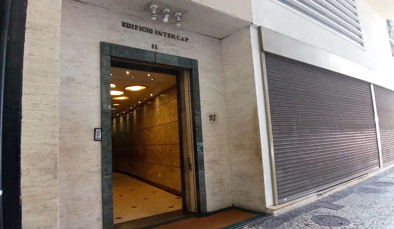 Sala Comercial no Centro - Rio de Janeiro - RJ