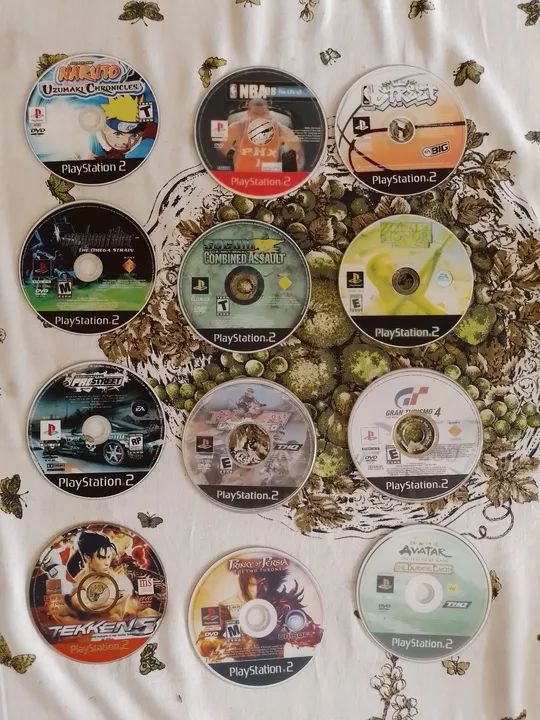 Lote de 12 Jogos Paralelos de Playstation 2