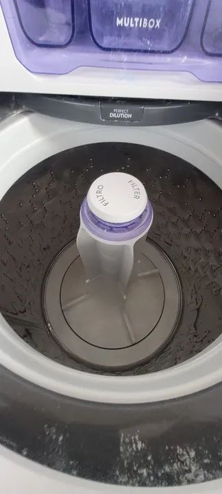 Máquina de lavar Electrolux 12 kilos 02 meses de uso - Foto 3