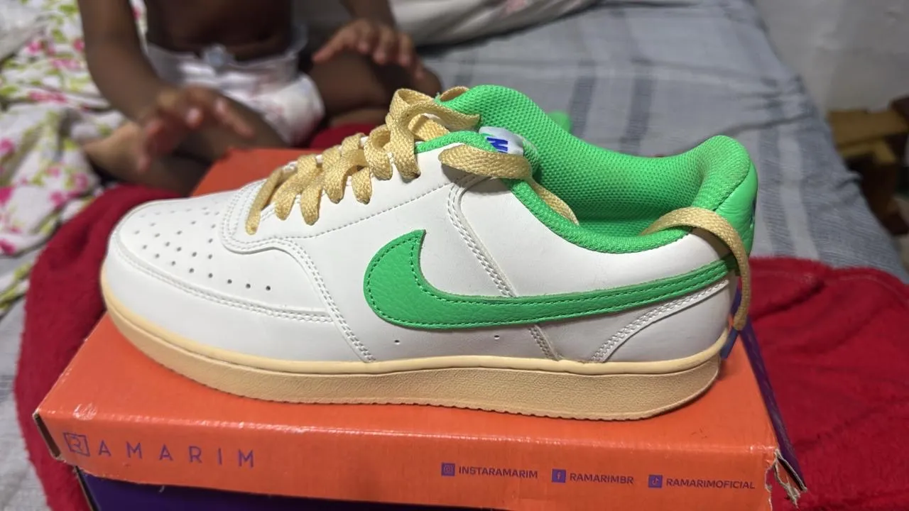 Tênis Nike Court Vision Verde e Branco