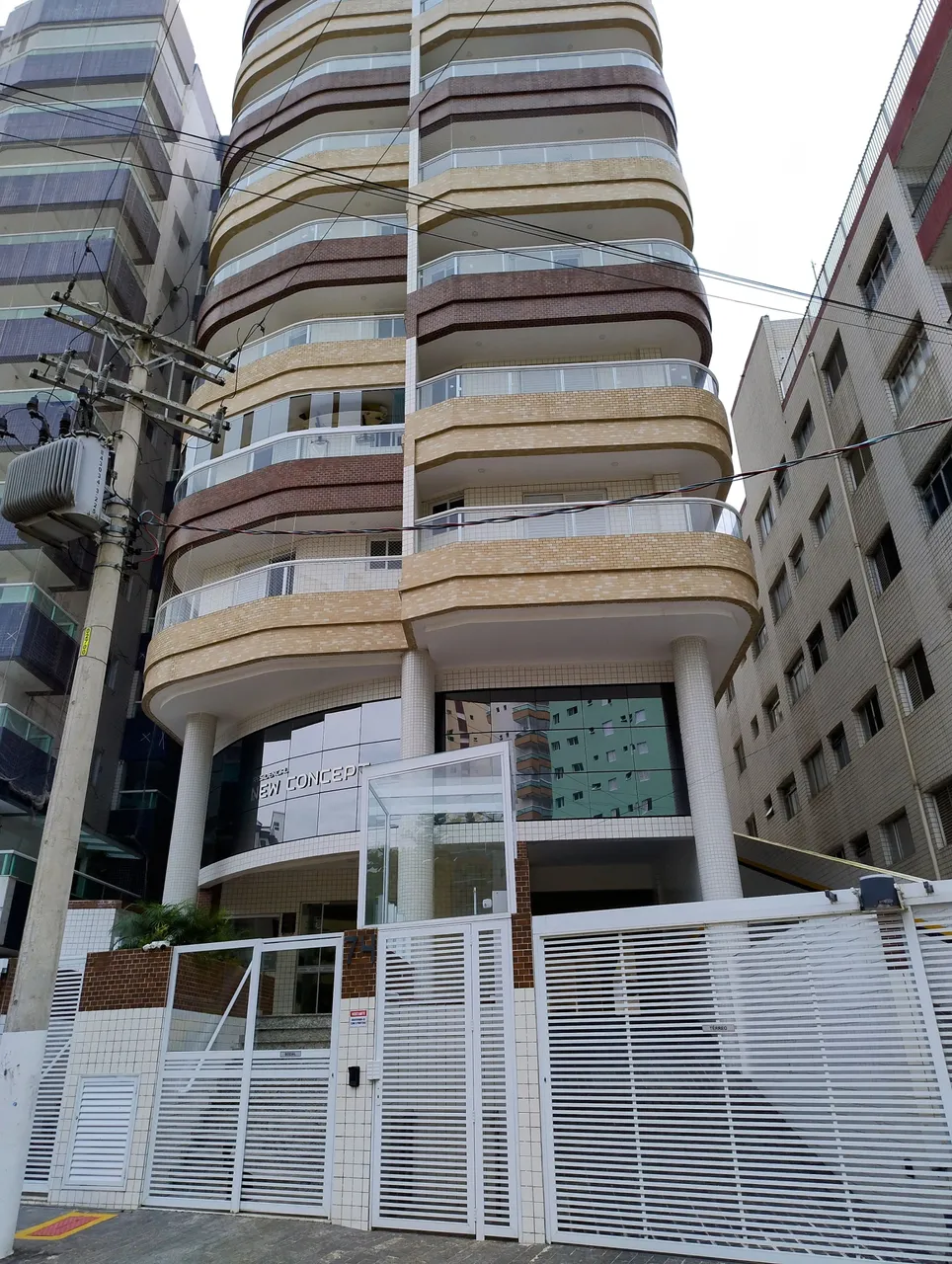 Imóvel para aluguel possui 77 metros quadrados com 2 quartos em Caiçara - Praia Grande - S