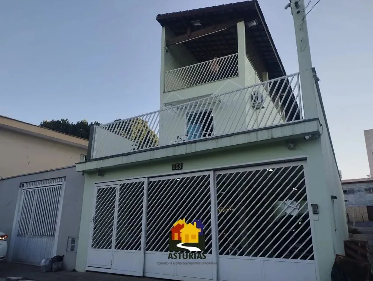 AMPLO SOBRADO PARA LOCAÇÃO NA PENHA!