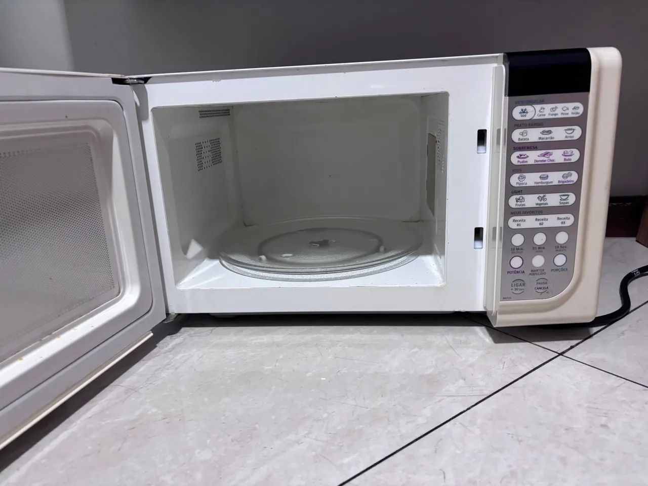 Microondas Electrolux para conserto NÃO ESQUENTA - Foto 4