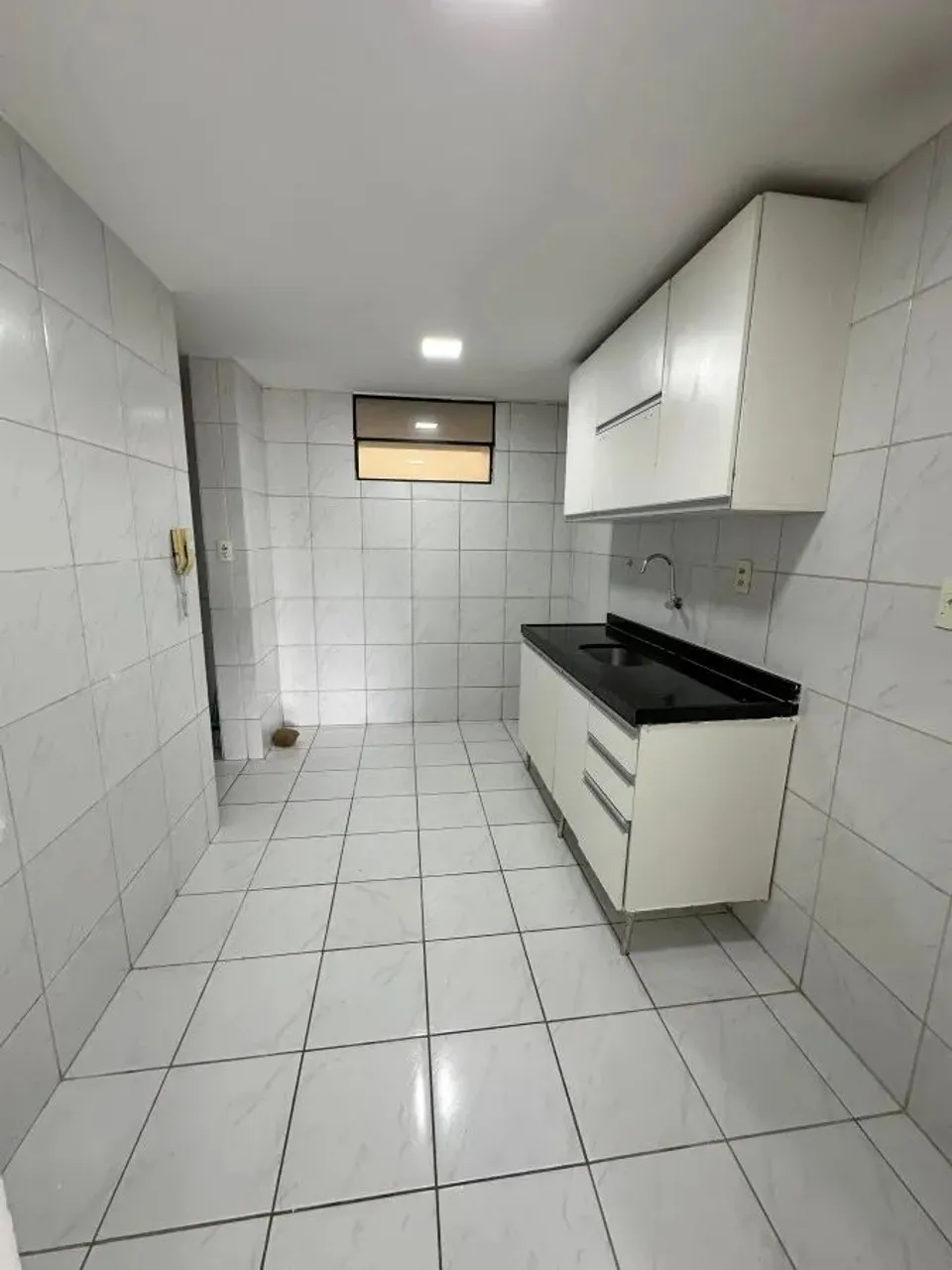 Apartamento para Venda em João Pessoa, Cabo Branco, 3 dormitórios, 1 suíte, 2 banheiros, 1