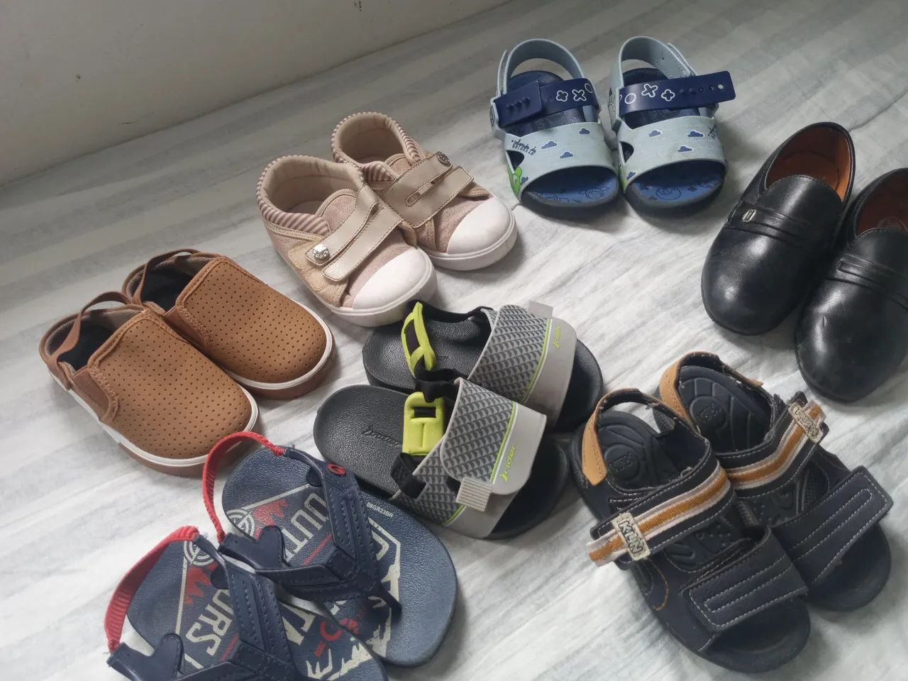 Lote de Sapatos para Bebê - Tamanhos Variados - Foto 2