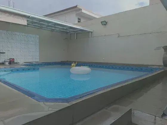 COND. PONTA NEGRA 1, LOTE COM 600m², EDÍCULA, QUADRA, PISCINA, GARAGEM  PARA 8 CARROS. - Foto 3