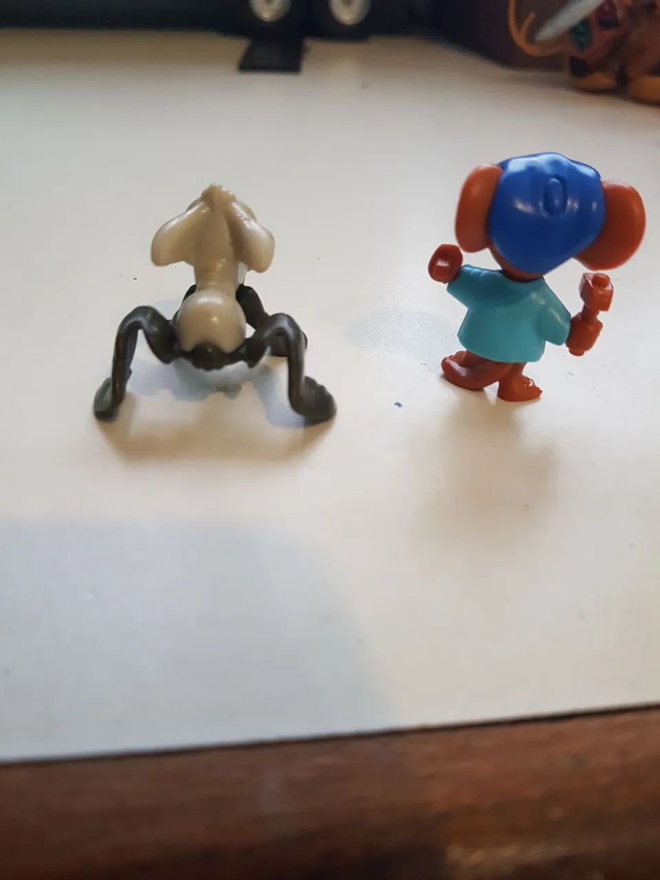 KINDER OVO - MINIATURAS JERRY CONSTRUTOR E COELHO ANTIGOS - Foto 2