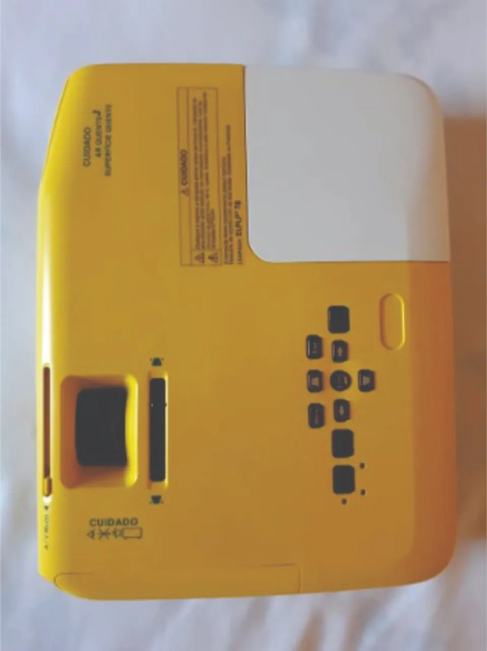 Projetor Multimídia Epson Modelo H554a Hdmi Amarelo (Usado)