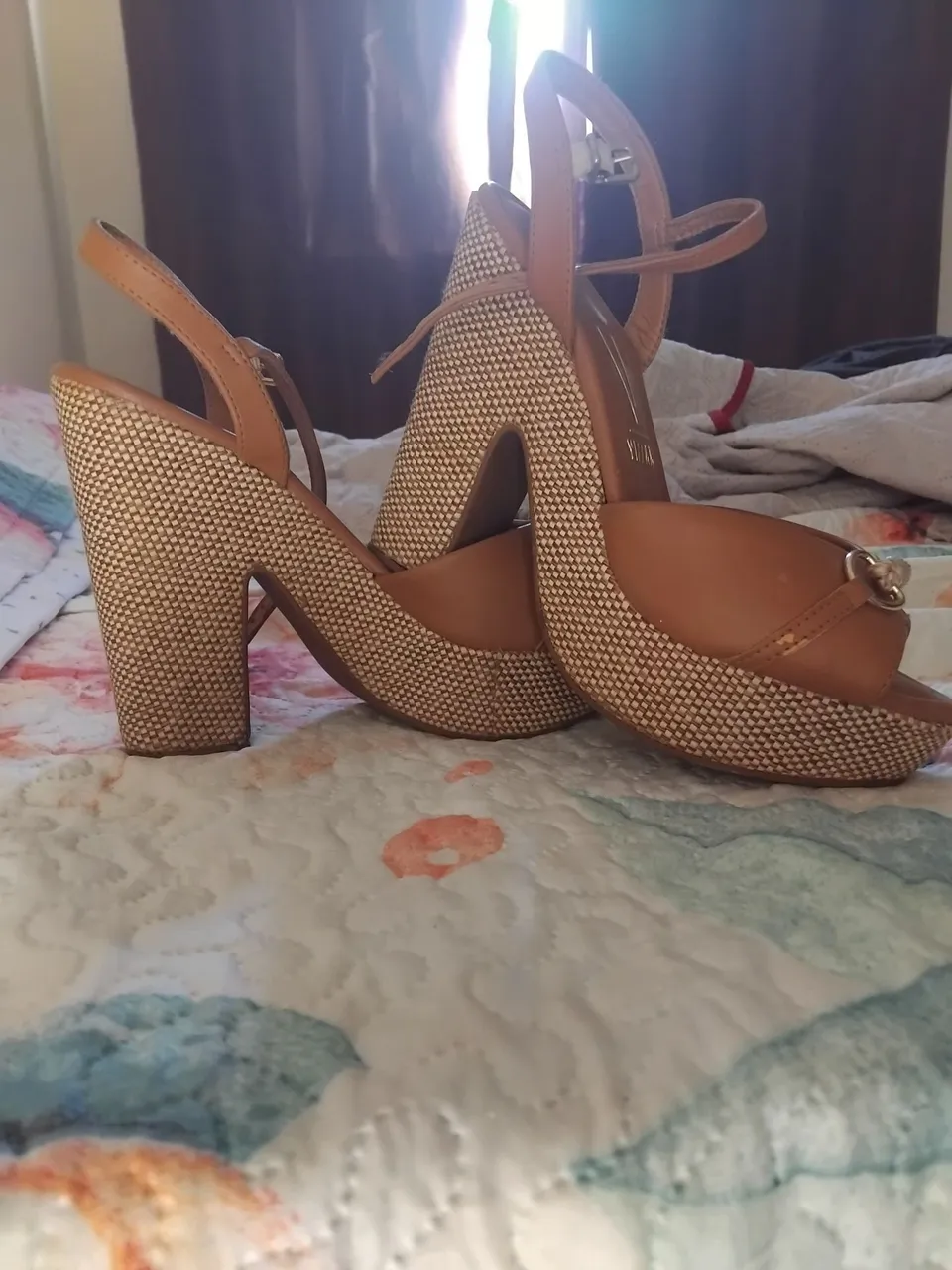 Linda Sandália e confortável para seus Pés!
